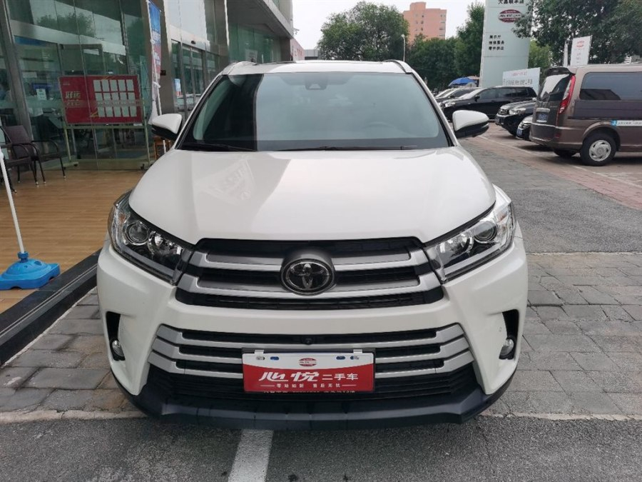 汉兰达 2017款 2.0T 四驱豪华版 7座